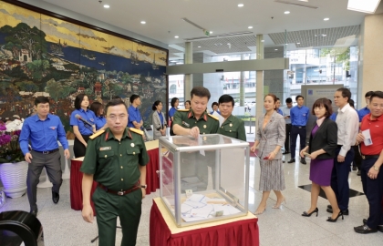 Hướng về miền Trung yêu thương: Cán bộ người lao động Petrovietnam dành gần 5 tỷ đồng ủng hộ đồng bào vùng lũ